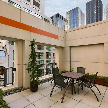 Chambers Hotel Central Park South, Sonder By Marriott Bonvoy New York Bagian luar foto