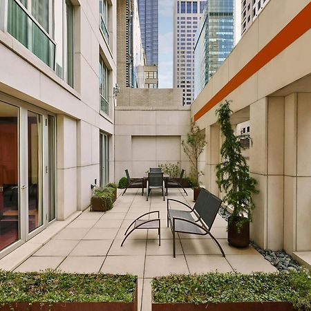 Chambers Hotel Central Park South, Sonder By Marriott Bonvoy New York Bagian luar foto