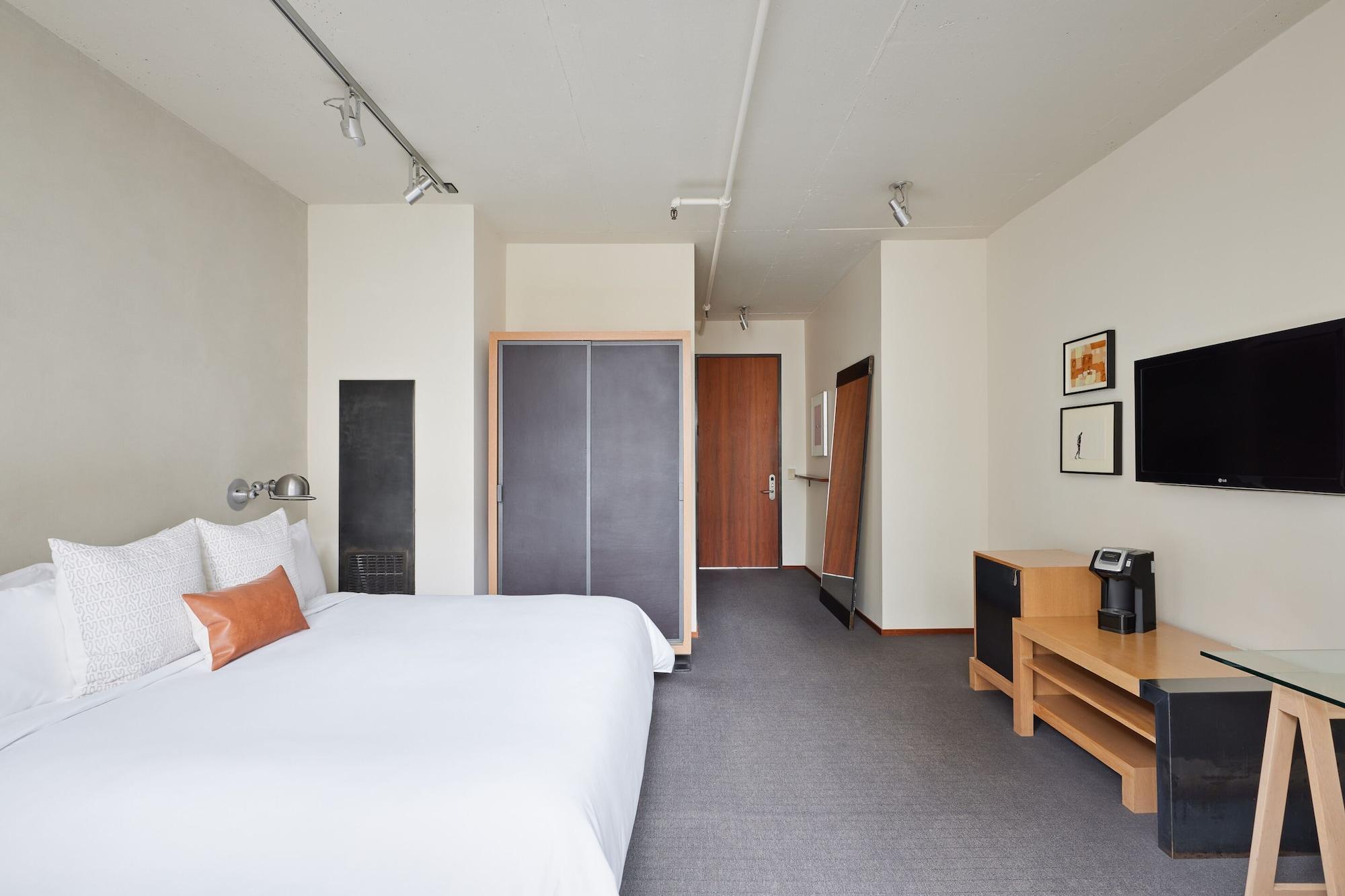 Chambers Hotel Central Park South, Sonder By Marriott Bonvoy New York Bagian luar foto