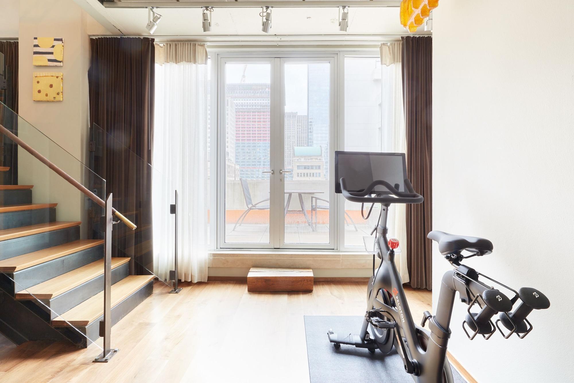 Chambers Hotel Central Park South, Sonder By Marriott Bonvoy New York Bagian luar foto