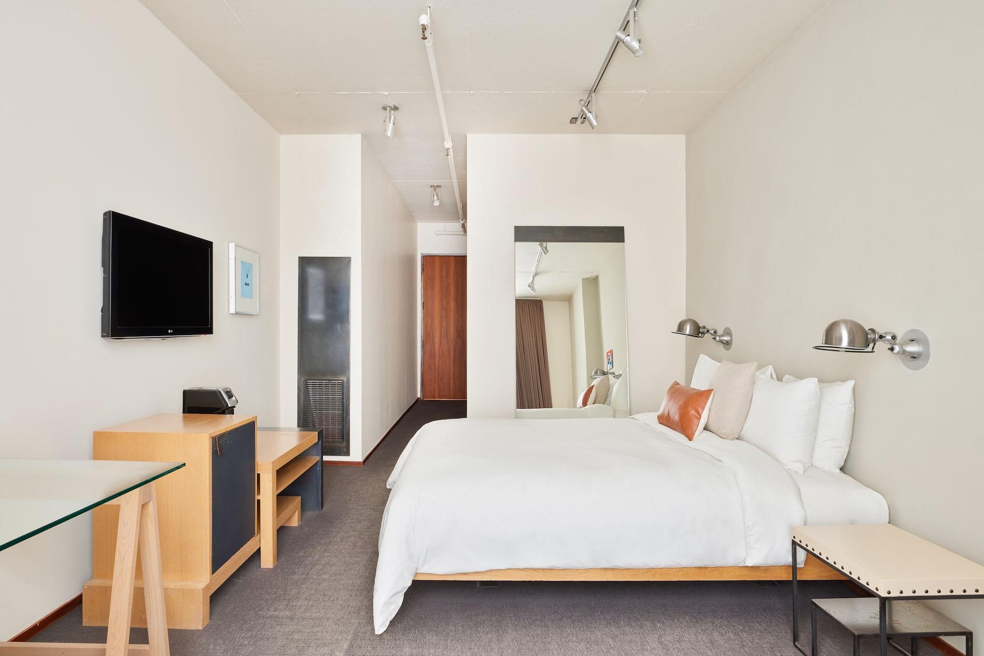 Chambers Hotel Central Park South, Sonder By Marriott Bonvoy New York Bagian luar foto