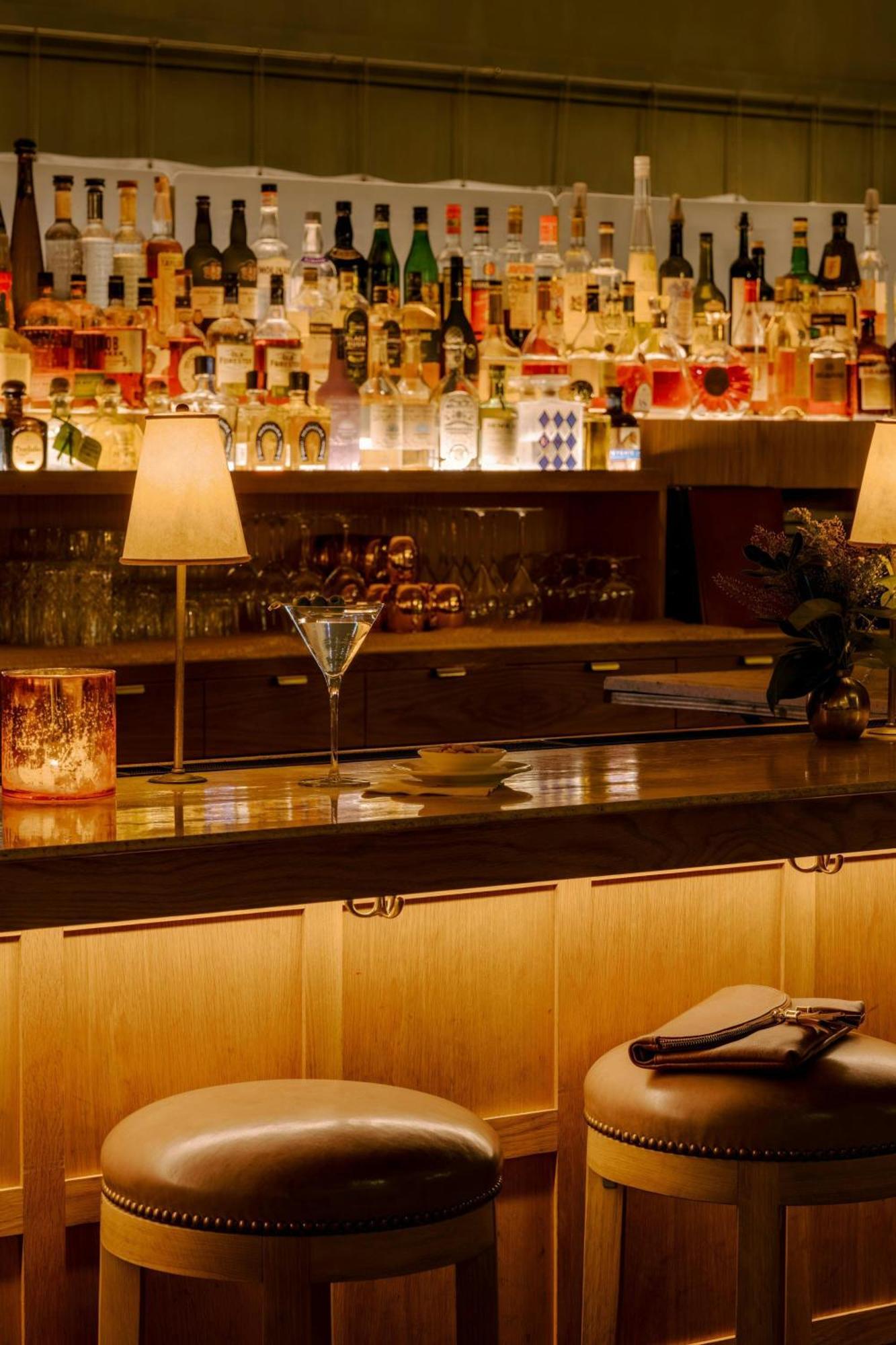 Chambers Hotel Central Park South, Sonder By Marriott Bonvoy New York Bagian luar foto