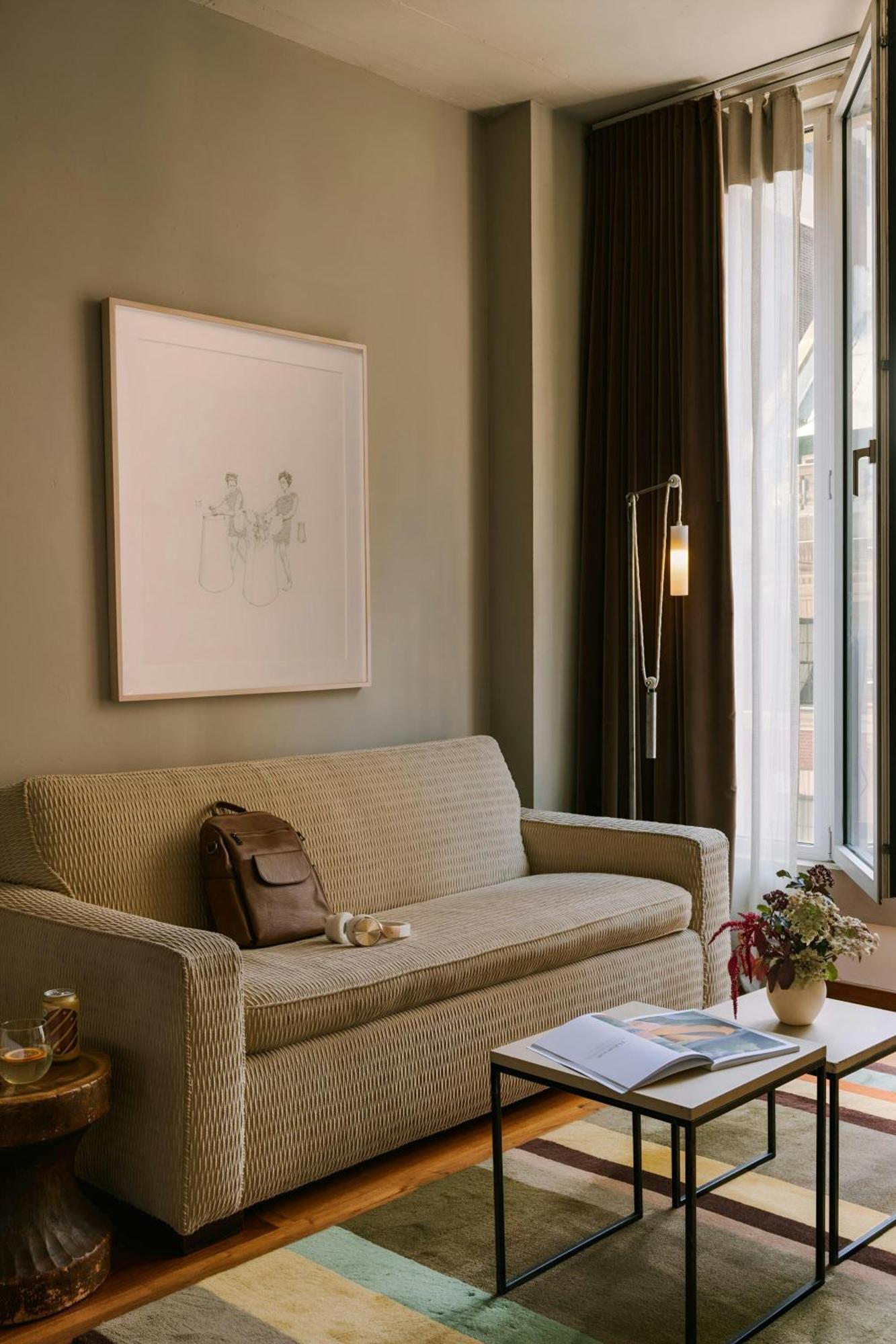Chambers Hotel Central Park South, Sonder By Marriott Bonvoy New York Bagian luar foto