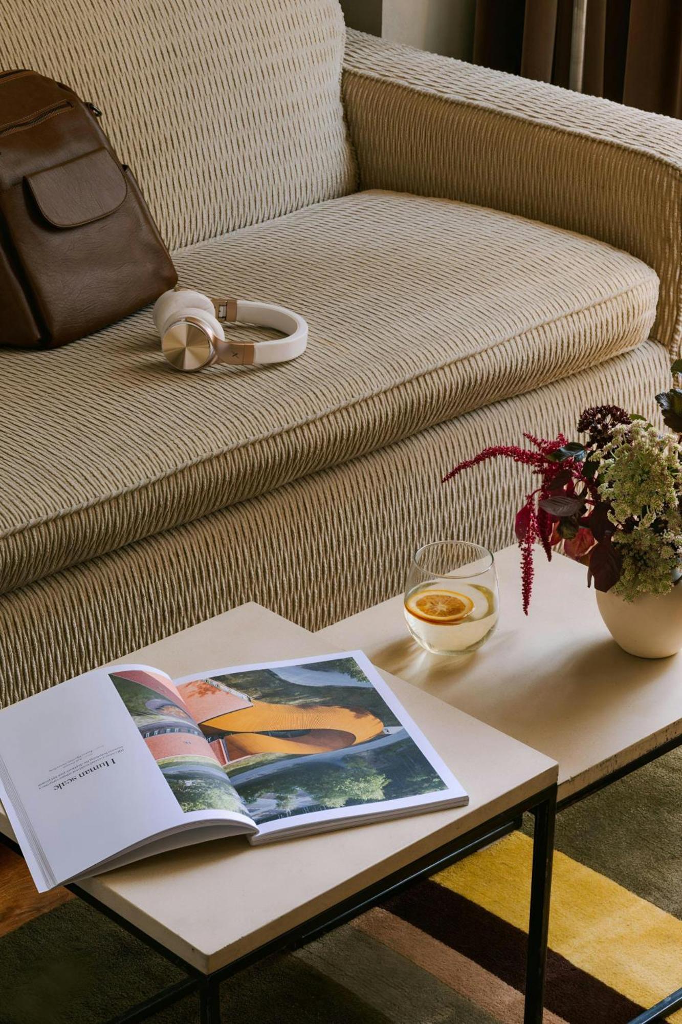 Chambers Hotel Central Park South, Sonder By Marriott Bonvoy New York Bagian luar foto