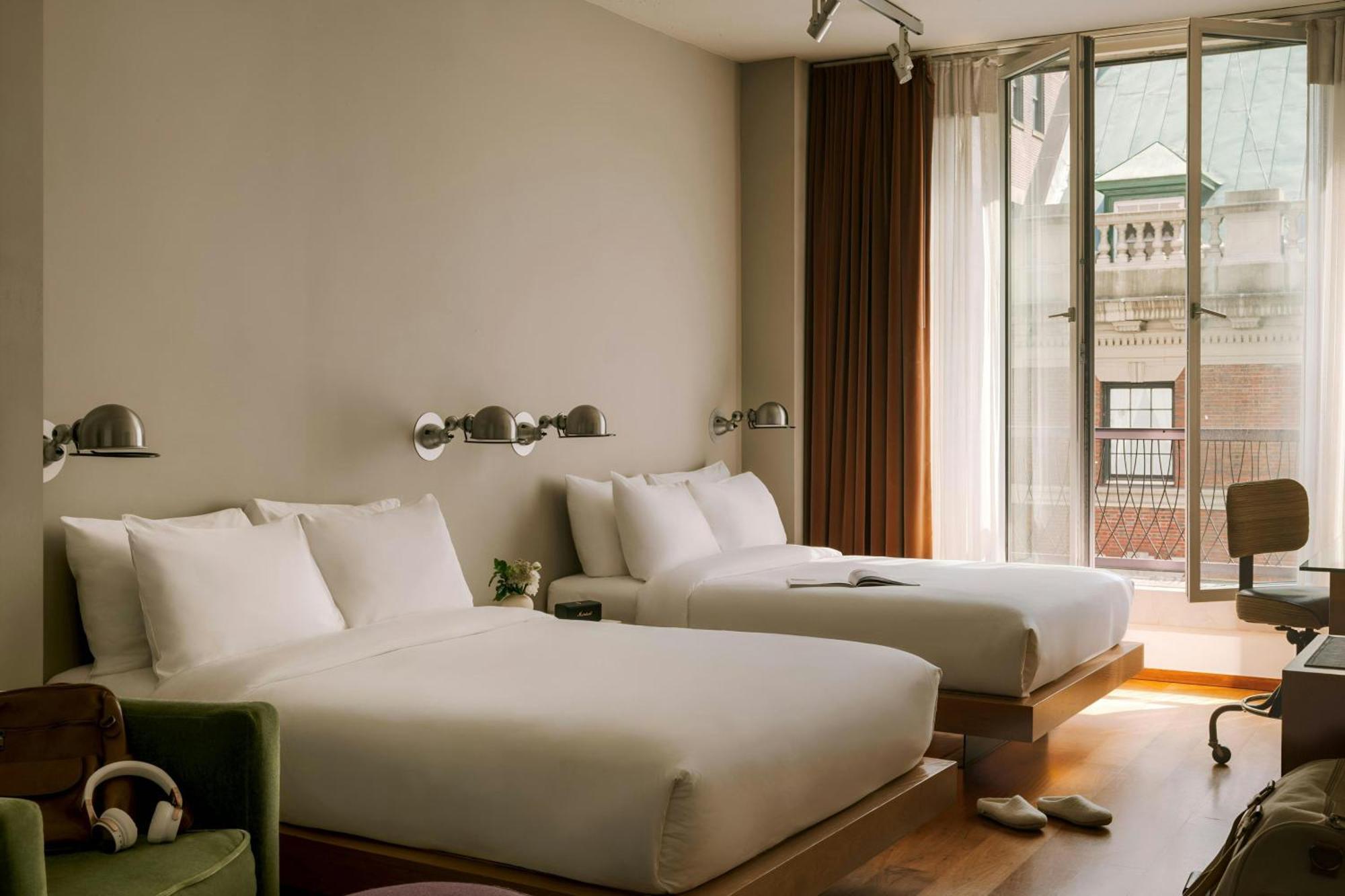Chambers Hotel Central Park South, Sonder By Marriott Bonvoy New York Bagian luar foto